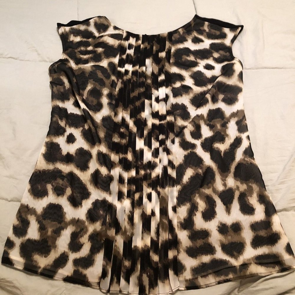 Worthington womens scoop neck sleeveless Animal Print Size Medium Key Hole Back